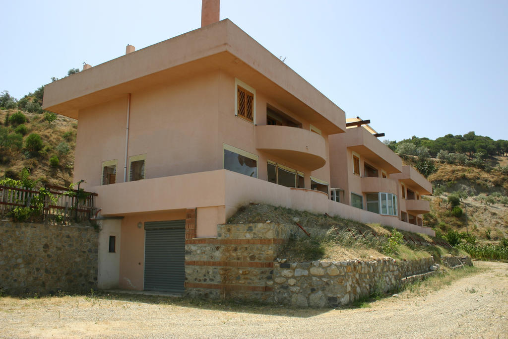 Il Giardino Di Ausonia Bed & Breakfast Reggio Calabria Exterior photo